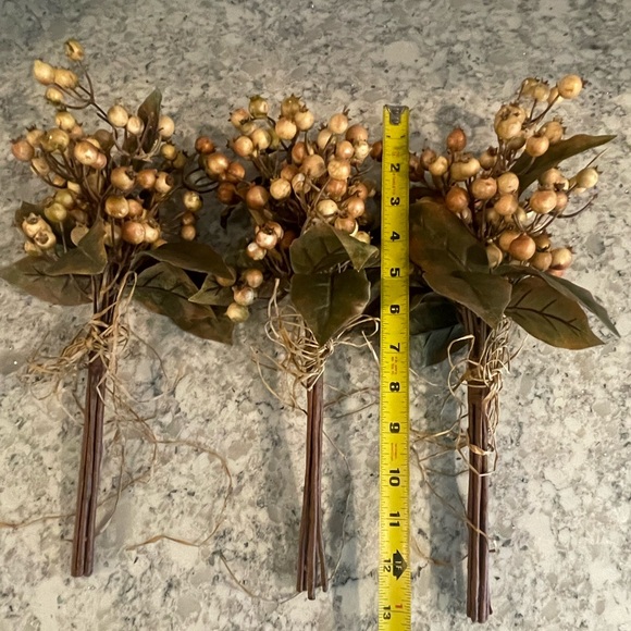 Berry floral picks - Picture 4 of 4